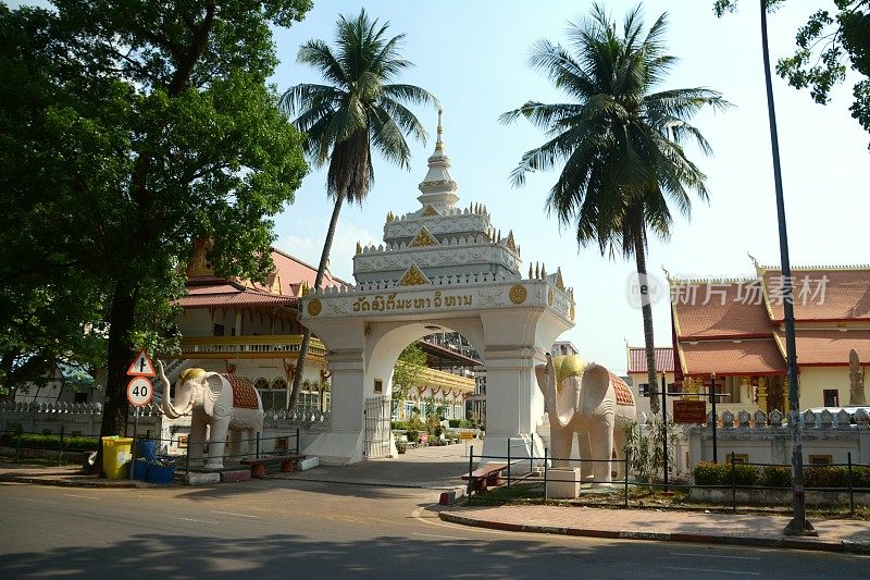 老挝万象Wat Ong Teu大门